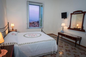  Bed and Breakfast La Torretta  Гаэта